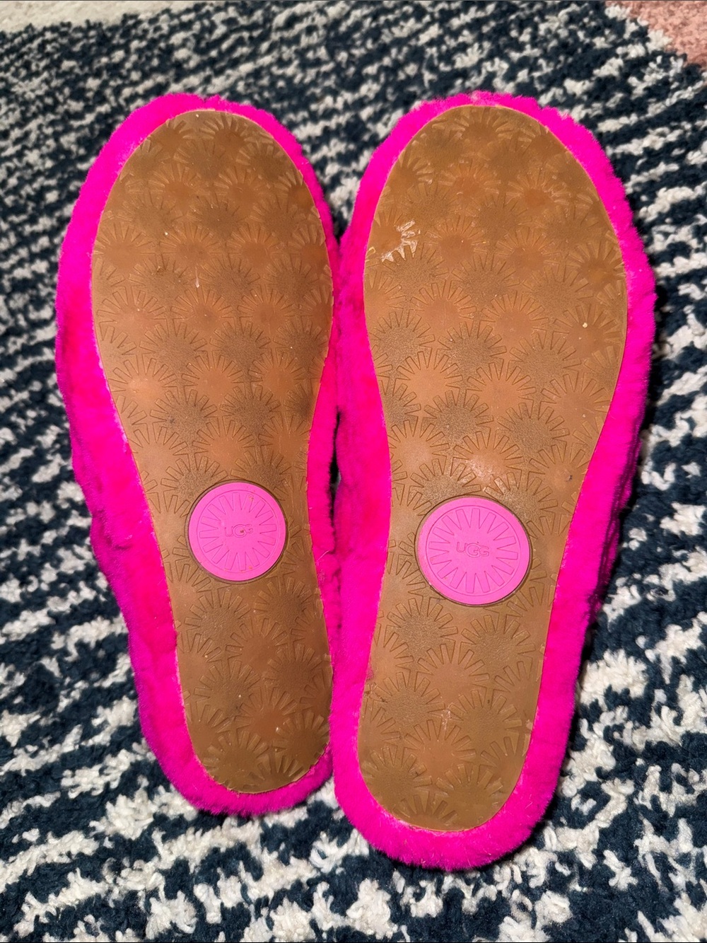 UGG Hot Pink Fluff Slippers - Size 11 - Picture 7 of 8